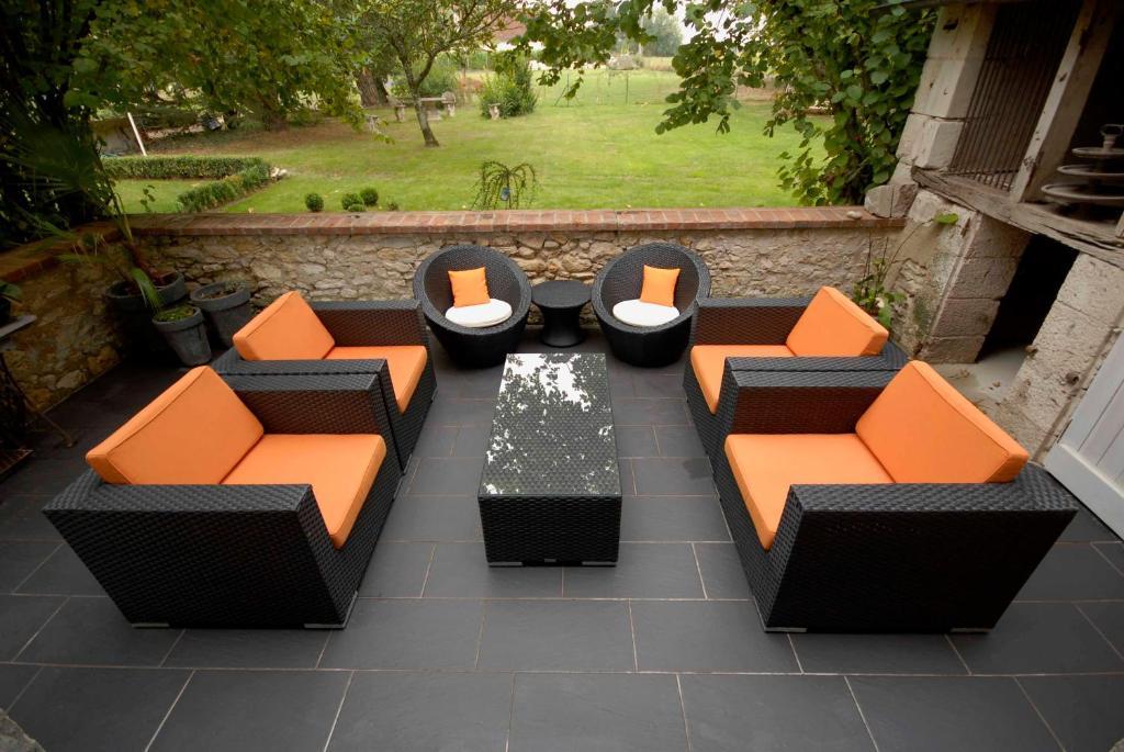 Chambres Et Tables D'Hotes Le Voriou Couddes Exterior photo